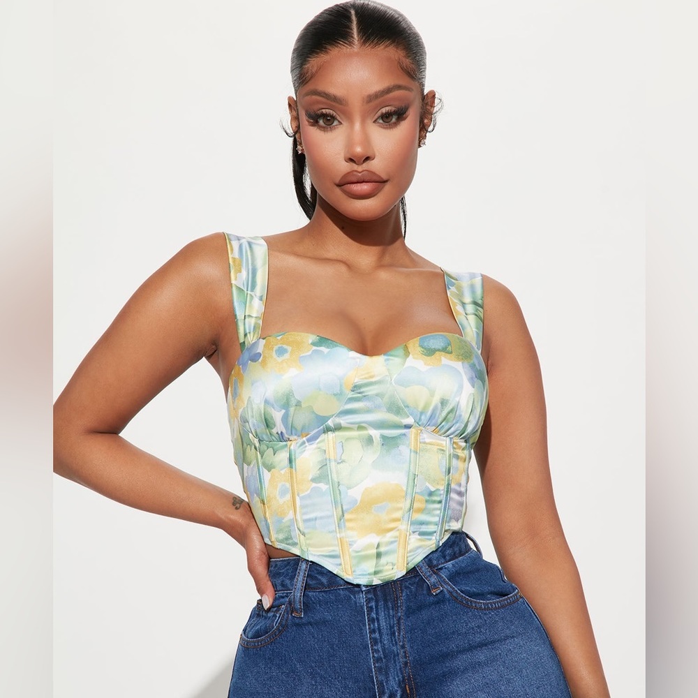 Fashion Nova New Floral Corset Top Size S (corset style)